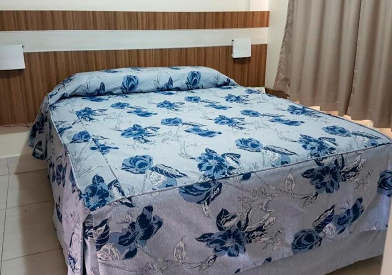 Lacqua diroma apartamento completo com fogão, geladeira, micro-ondas, Piscina 24h, acomoda até 5 pessoas Caldas Novas Esterno foto