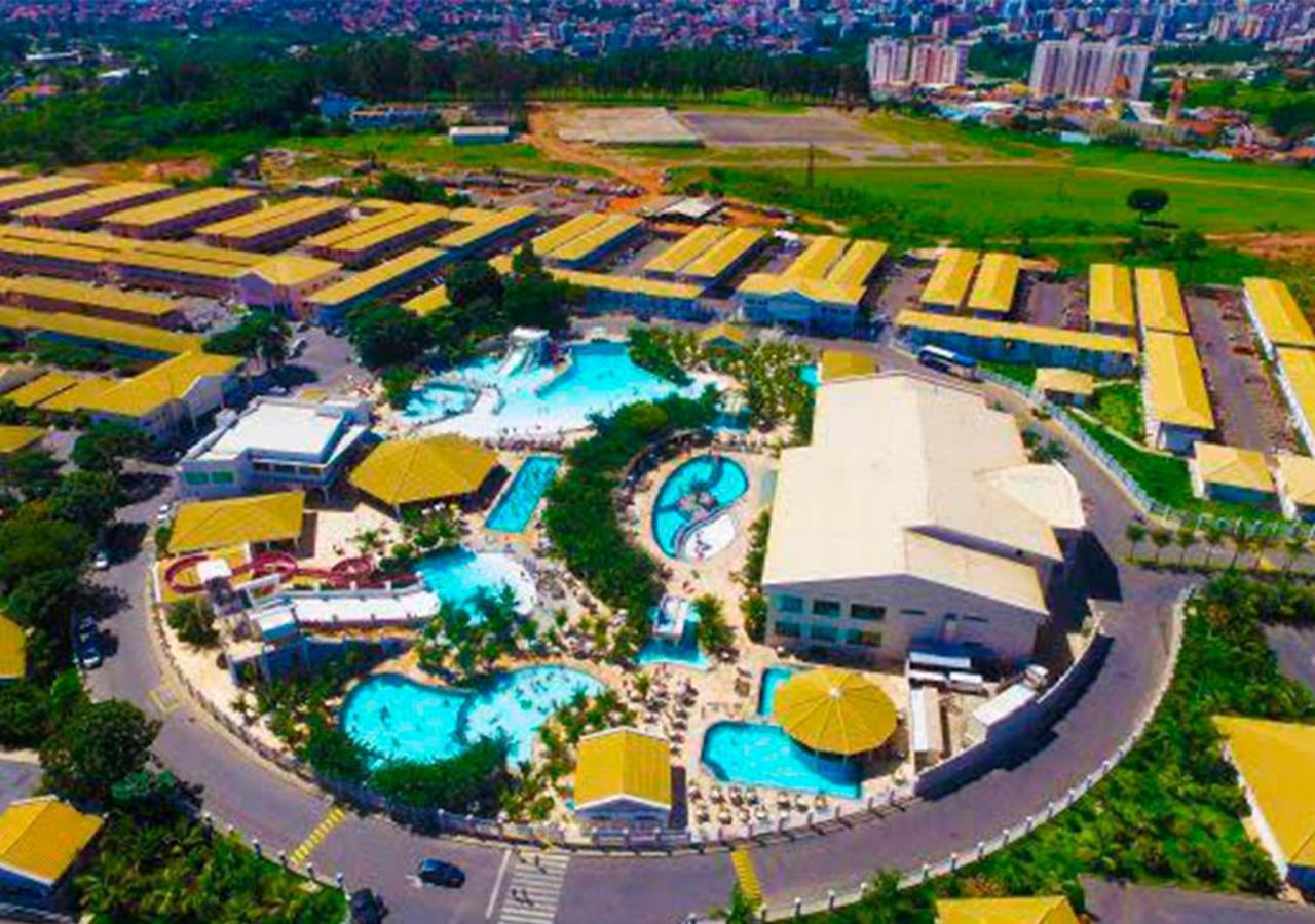 Lacqua diroma apartamento completo com fogão, geladeira, micro-ondas, Piscina 24h, acomoda até 5 pessoas Caldas Novas Esterno foto