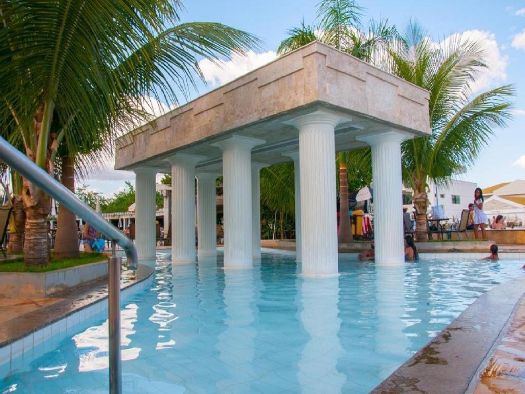 Lacqua diroma apartamento completo com fogão, geladeira, micro-ondas, Piscina 24h, acomoda até 5 pessoas Caldas Novas Esterno foto