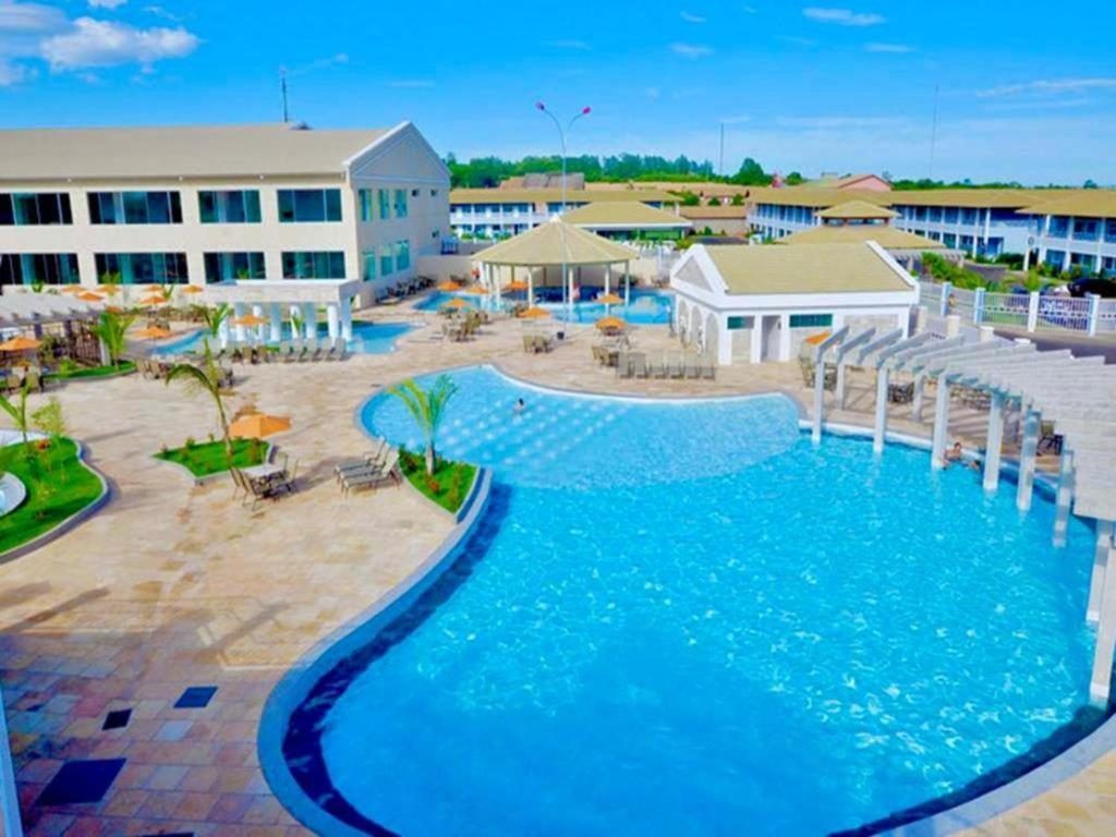 Lacqua diroma apartamento completo com fogão, geladeira, micro-ondas, Piscina 24h, acomoda até 5 pessoas Caldas Novas Esterno foto