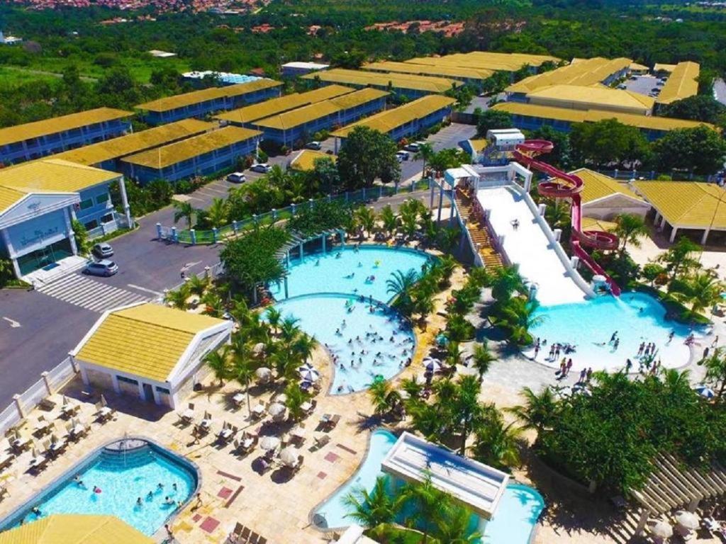 Lacqua diroma apartamento completo com fogão, geladeira, micro-ondas, Piscina 24h, acomoda até 5 pessoas Caldas Novas Esterno foto